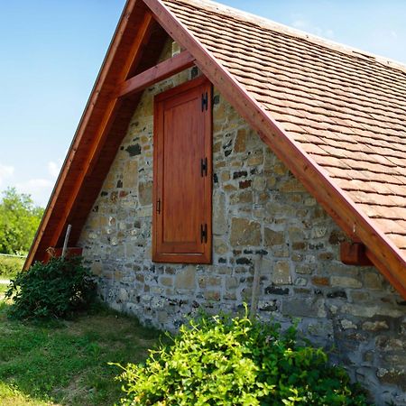 Oereghegyi Apartman Vindornyalak Екстериор снимка