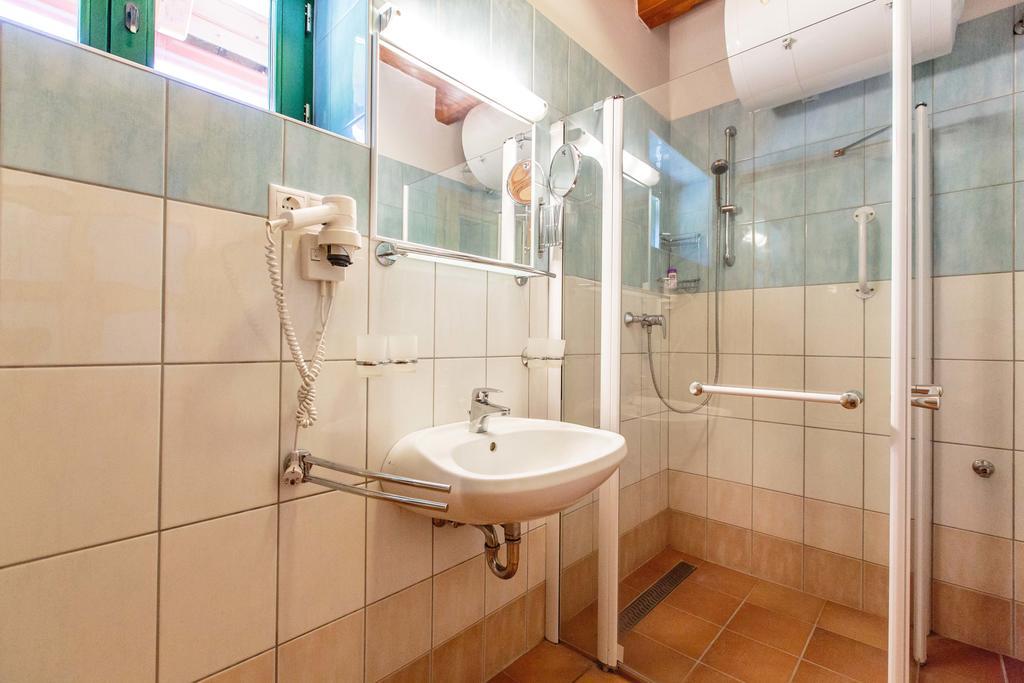 Oereghegyi Apartman Vindornyalak Стая снимка